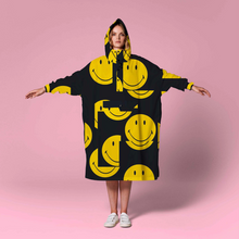 Load image into Gallery viewer, Japanese Blossom Poncho