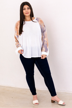 Load image into Gallery viewer, LS Reverse Stitch Contrast Top - Plus Size