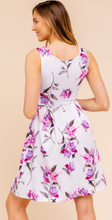 Load image into Gallery viewer, Sleeveless Pleated Floral Dress